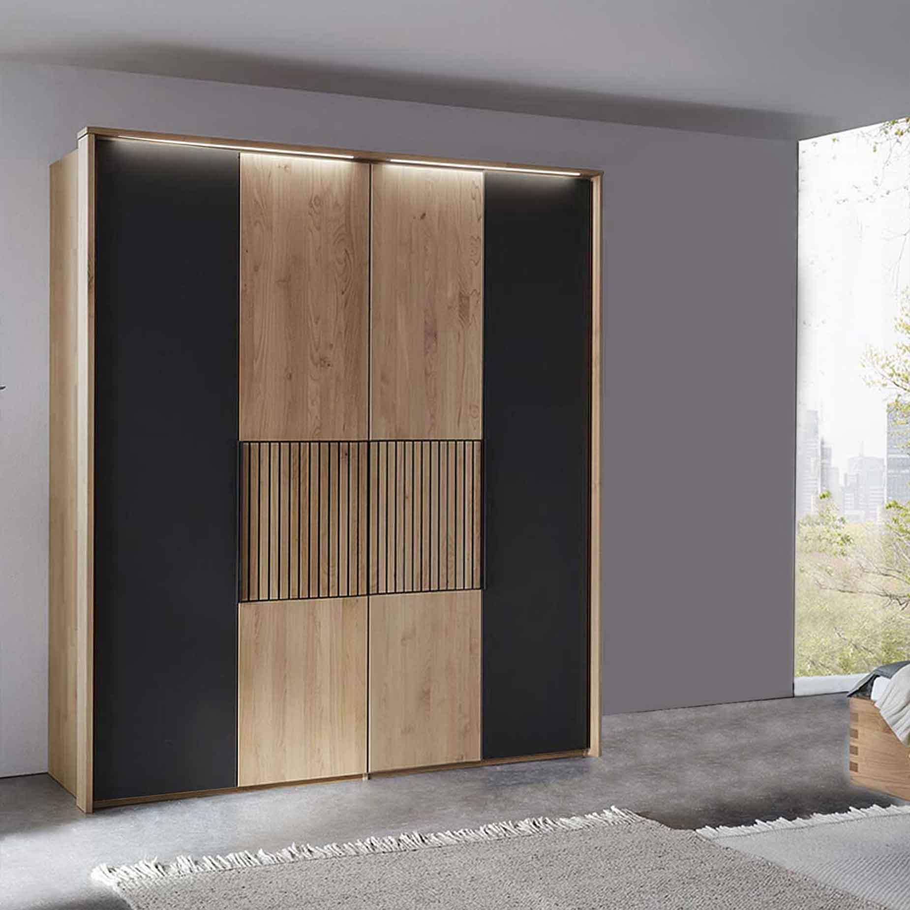 WSM 4400 4-türiger Kleiderschrank mit Glas und Lamellen Akzent B 201,9 x H 223,3 cm