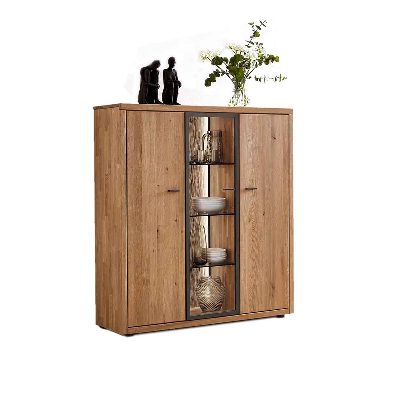 WM 2250 - Highboard 4240 WM 2250 - Highboard 4240 in Wildeiche, mit Holztür recht und links, mittig eine Vitrinentür.