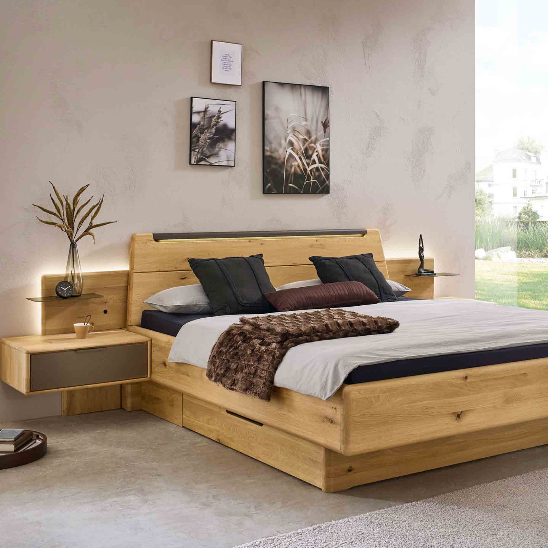 WSM 7100 Wildeiche Massivholz Bett mit Bettschubkasten