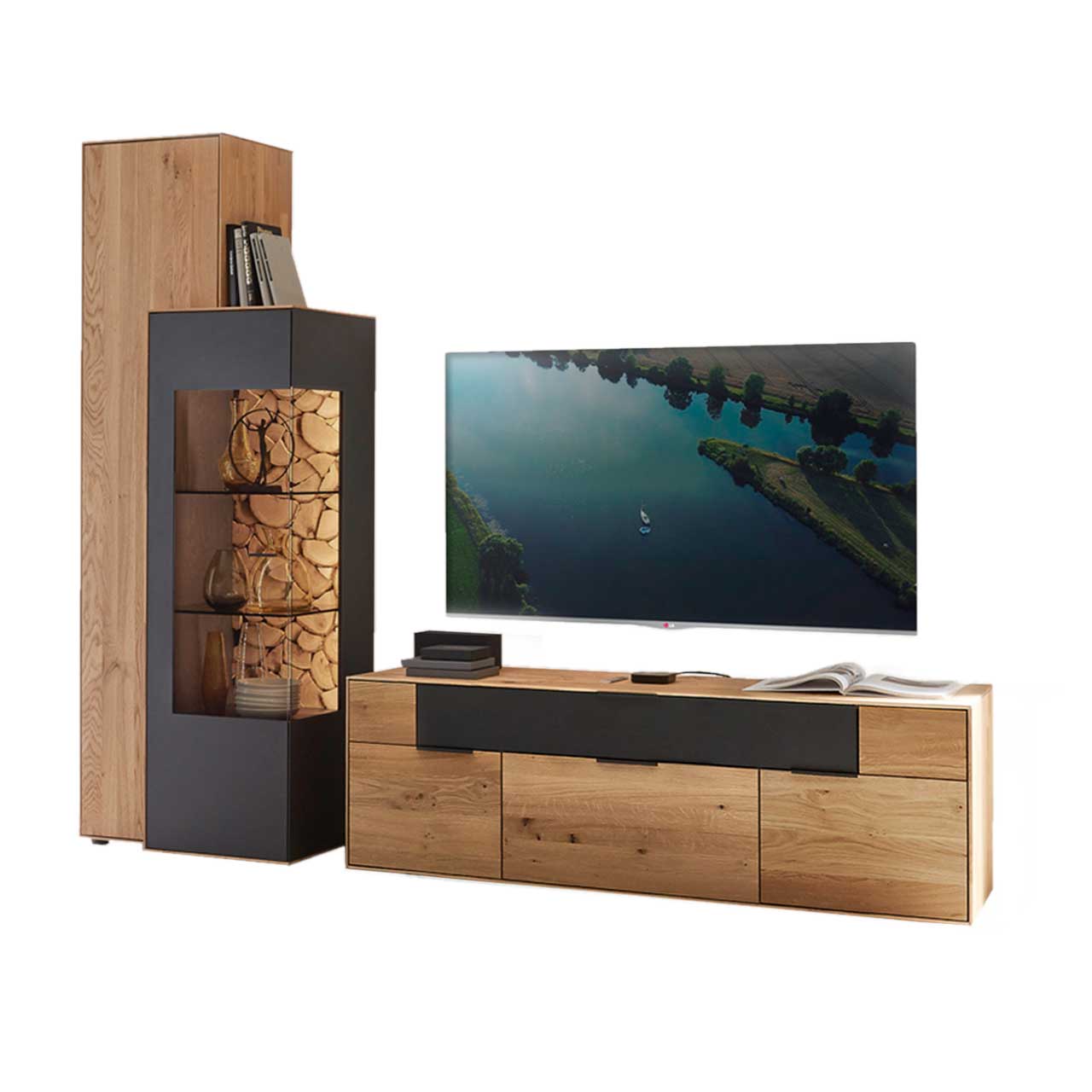 WM-2140-Kombi-0004-freisteller WM 2140 - 3-teilige Wohnwand Type 0004 Wildeiche und Kaminholz Akzent, bestehend aus einem großen Lowboard, und einer großen Standvitrine, passend dazu ein Aufsatz Stauraumelement in Wildeiche.