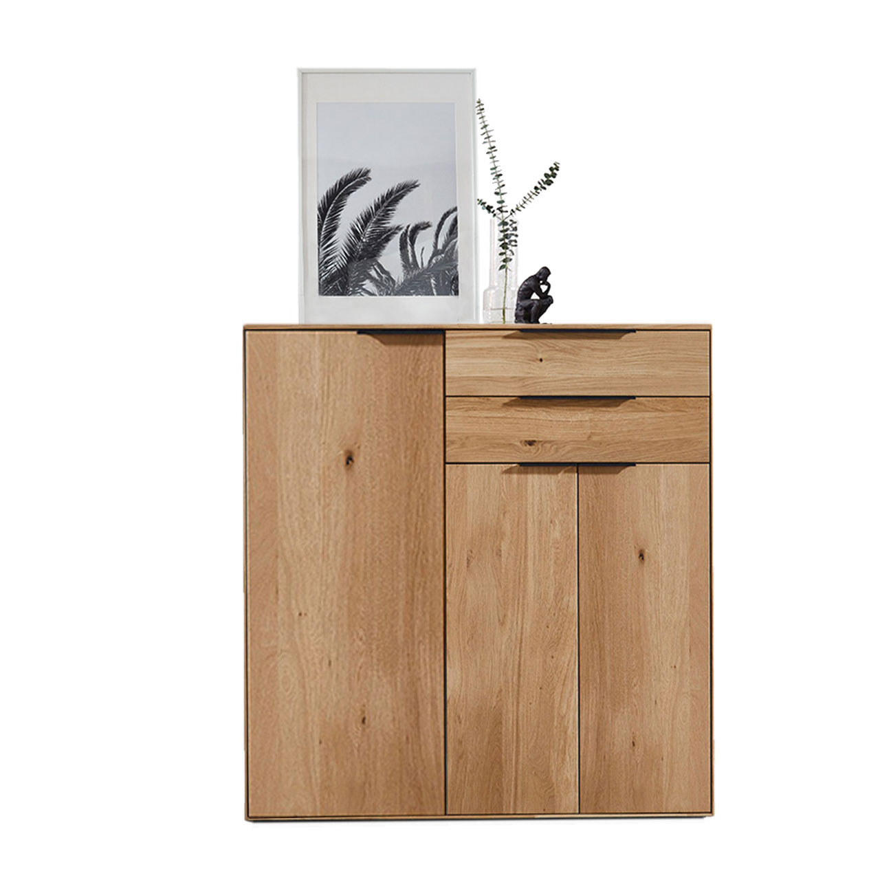 Modernes Highboard aus Wildeiche mit zwei Holztüren und zwei Schubkästen.