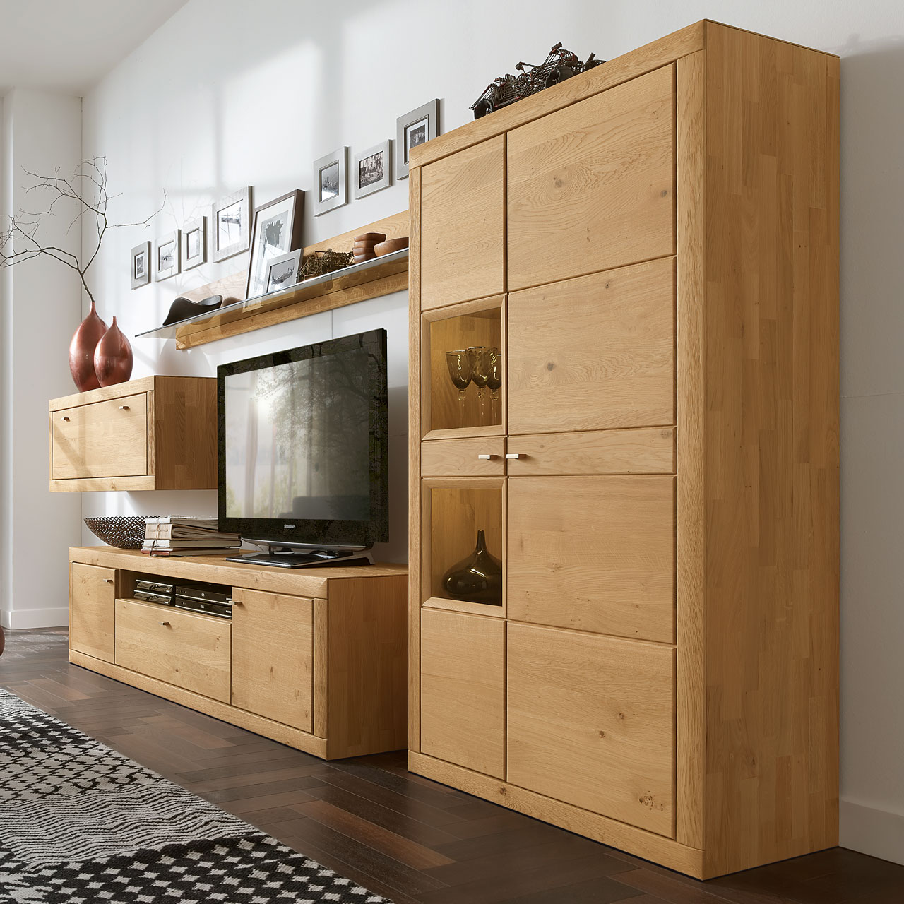 WM-aurum-kombi-schrank-4923-2 WM Aurum Kombinationsschrank, mit zwei Vitrinen Nischen,.