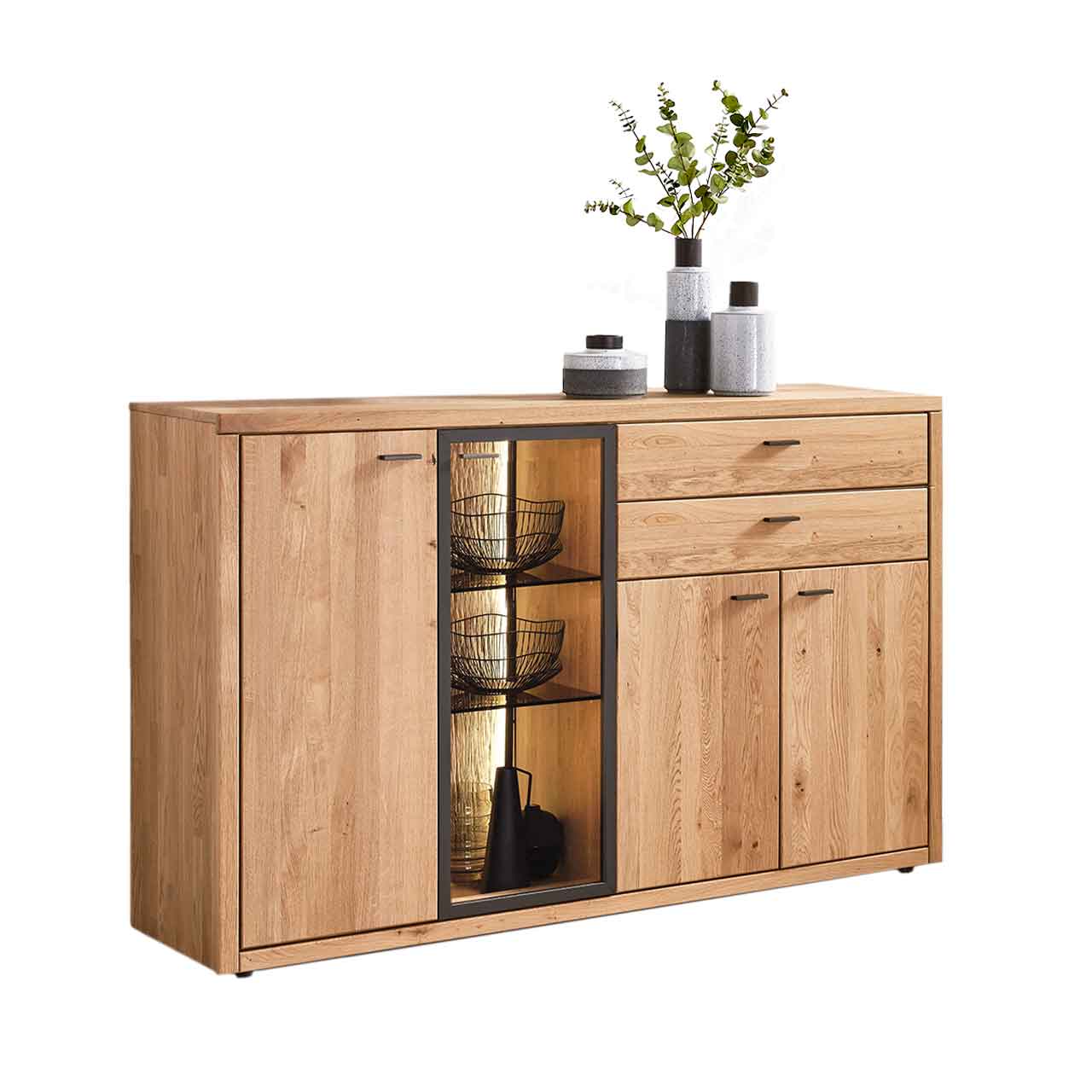 WM 2250 - Highboard 3653 WM 2250 - Highboard 3653 in Wildeiche, mit einer Holztür und einer Vitrinentür und zwei Schubkästen und zwei Holztüren unter den Schubkästen.
