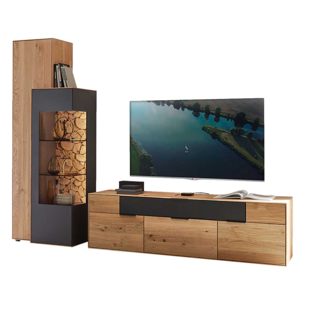 WM-2140-Kombi-0003-freisteller WM 2140 - 3-teilige Wohnwand Type 0003 Wildeiche und Kaminholz Akzent, bestehend aus einem großen Lowboard, und einer großen Standvitrine, passend dazu ein Aufsatz Stauraumelement in Wildeiche.